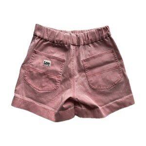 Lee Pink Shorts, 67%cotton, 30% polyester, 3% spandex (Size M )